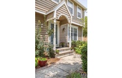 3713 SW Arvonia PL, Topeka, KS 66610