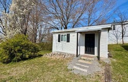 408 Cedar Street, Central City, KY 42330