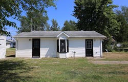 643 S Grant Avenue, Three Rivers, MI 49093