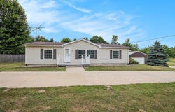 36466 M 40, Paw Paw, MI 49079