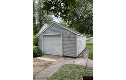 24 W Lake Avenue, Minnesota Lake, MN 56068