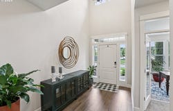 8303 SE SITKA ST, Hillsboro, OR 97123