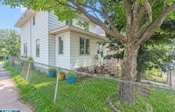 830 N 9th Ave E, Duluth, MN 55805