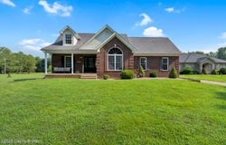 1044 Bearcamp Rd, Louisville, KY 40272