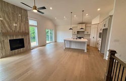 1211 NW 4th Street, Oak Grove, MO 64075