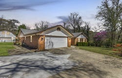 1710 Green, Warner Robins, GA 31093