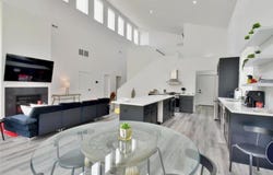 1021 Gardner Street E, Wayzata, MN 55391