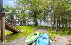 1057 K Lane, Gouldsboro, PA 18424