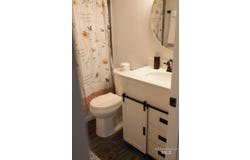1223 S Maple St, Nampa, ID 83686