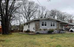 76 Samuel Street, Ronkonkoma, NY 11779