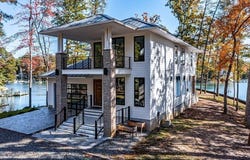 212A Gordon Drive, WEEMS, VA 22576