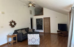 7055 S 200 E, Wolcottville, IN 46795
