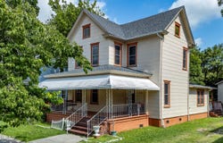 606 W Colonial Avenue, Elizabeth City, NC 27909