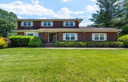 85 Hidden Lake Drive, North Brunswick, NJ 08902