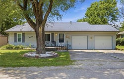 818 N Houston Street, Adrian, MO 64720