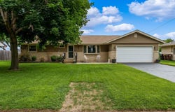 1136 JACKSON, PECATONICA, IL 61063