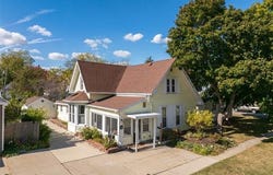 206 S 4th Street, St. Clair, MI 48079