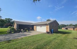 3441 E Warren Circle, Vincennes, IN 47591
