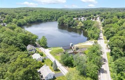 153 Grandview Avenue, Lincoln, RI 02865