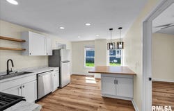 111 N CHURCH Street, Roanoke, IL 61561