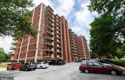 1300 ARMY NAVY Drive, ARLINGTON, VA 22202