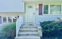 2 Palmer Road, Middletown, NJ 07748