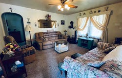 1044  10th St, Tell City, IN 47586