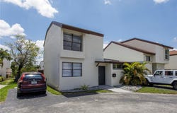 471 NW 98th Ct, Miami, FL 33172