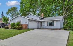3226 Woodlawn Drive, Parma, OH 44134