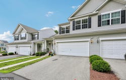 8809 HUB GARTH, JESSUP, MD 20794