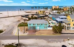 285 Lazy, FORT MYERS BEACH, FL 33931
