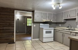 425 Hillside, Byron, GA 31008
