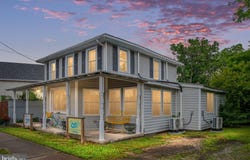 215 IRVING AVENUE N, COLONIAL BEACH, VA 22443