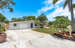 12 BAYOU LANE, PALM HARBOR, FL 34683