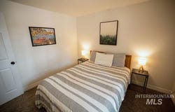 1223 S Maple St, Nampa, ID 83686