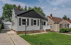 15803 Maplewood Avenue, Maple Heights, OH 44137