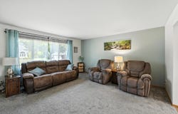 3019 E Diane Dr, Oak Creek, WI 53154