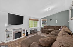 5164 STATE ROUTE 147, DALMATIA, PA 17017