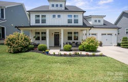 17423 Summers Walk Boulevard, Davidson, NC 28036