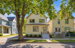 516 8th Avenue NE, Minneapolis, MN 55413