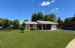 727 Kimberly Ct, Radcliff, KY 40160