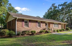 246 Oak Street, Wallace, NC 28466