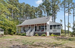 30516 BACK CREEK RD, HACKSNECK, VA 23358