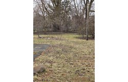 655 Lutzke, Saginaw, MI 48609