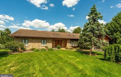 1310 OBERHOLTZER LANE, DENVER, PA 17517