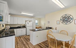 917 Delchamps Avenue, Dauphin Island, AL 36528