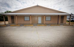 413 N high Street, West Lebanon, IN 47991