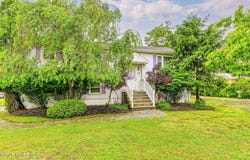 610 W Park Avenue, Oakhurst, NJ 07755