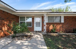 722 7th Street, Wolfforth, TX 79382