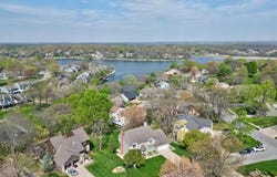 212 NE Landings Circle, Lee's Summit, MO 64063
